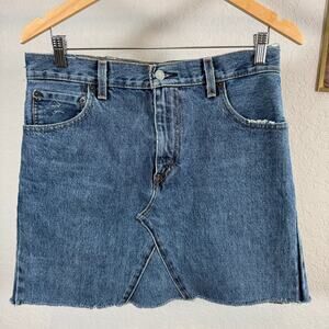 Women's Levi's Denim Blue Jean Deconstructed Jeans Skirt Size Large 32" Waist